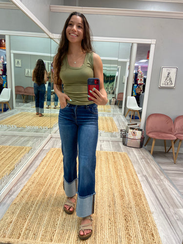 Mid Rise Cuffed Crop Jeans