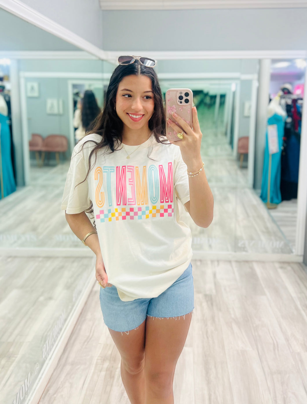 Retro Moments Tee