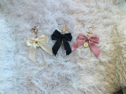 Pearl & Bow Keyring