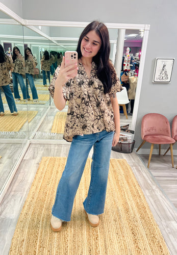 Floral Puffed Sleeve Top