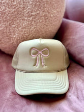 Embroidered Pink Bow Hat