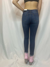 KanCan Dark Vertical Line Skinny