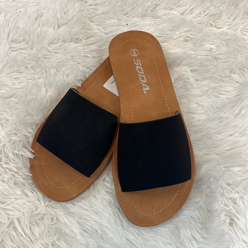 Neutral Black Slide On