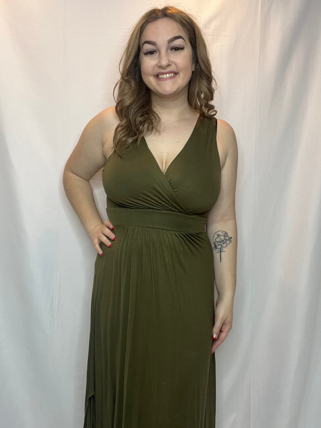 Maxi Dress w/ cinched waistband Maxi Dress w/ cinched waistband