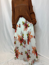 Spring obsessed pleated skirt
