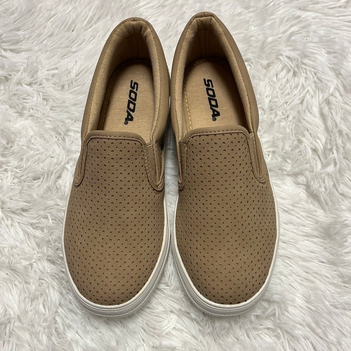 Sand Sneaker Slip on